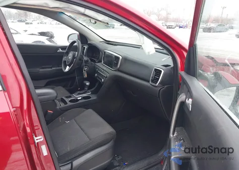 2020 Kia Sportage Lx z USA, uszkodzony, nr VIN KNDPMCACXL7776094